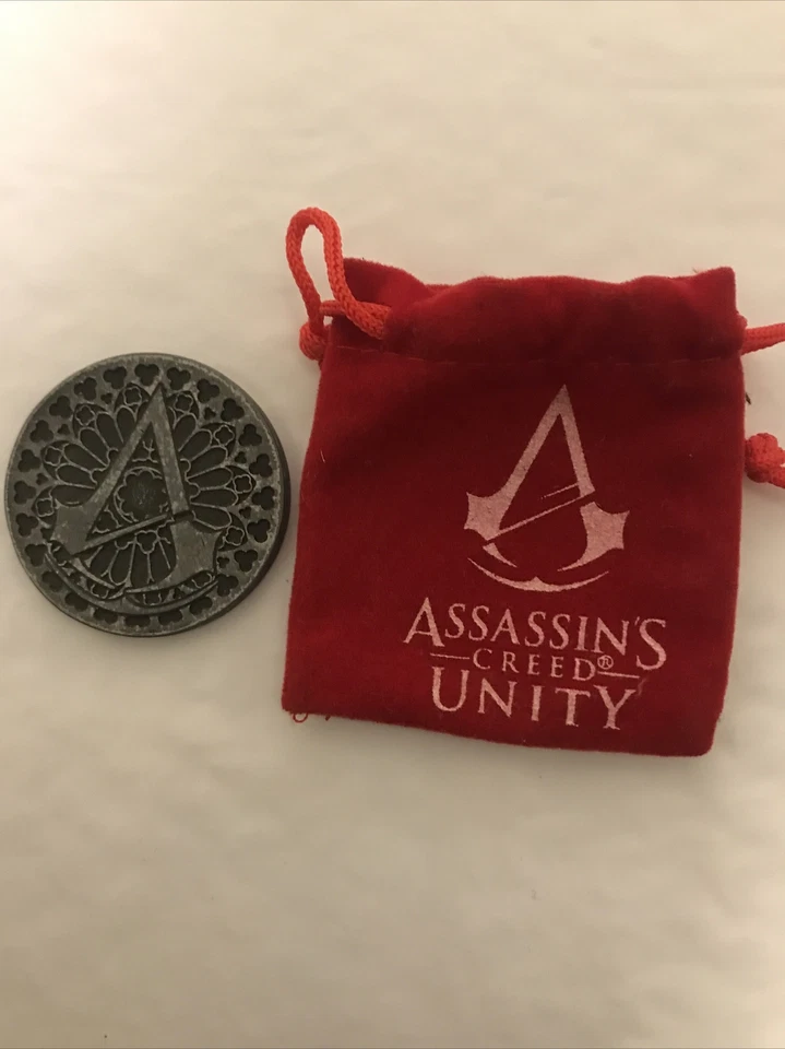 ASSASSINS CREED Unity Coin - LOOTCRATE Exclusive - Comes With Velvet Pouch - Image 3 of 3