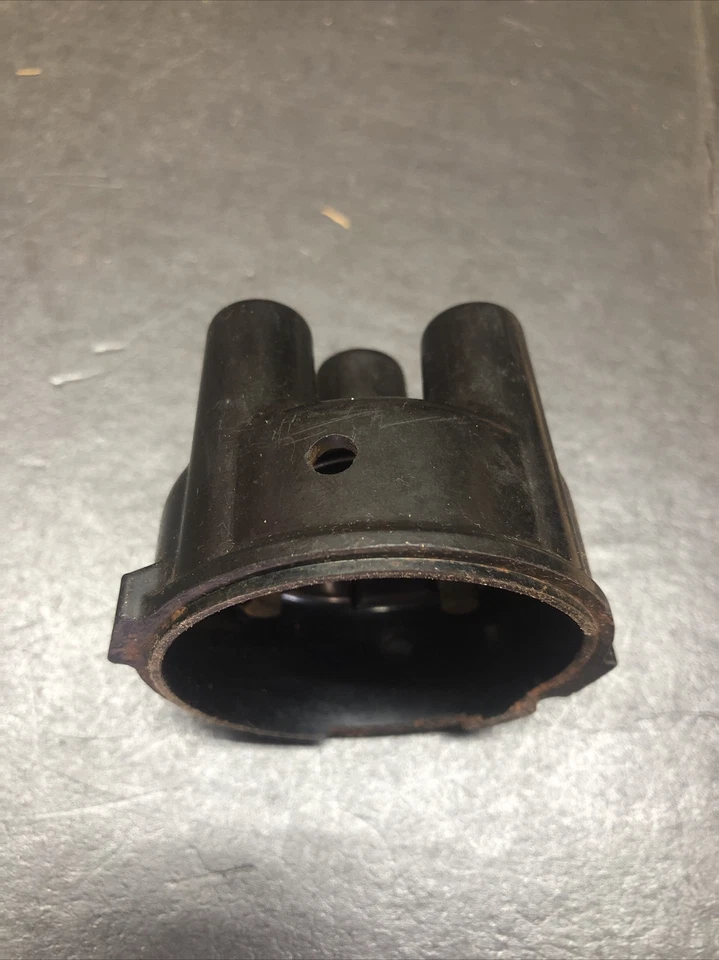 1946 Through 1952 Crosley AUTOLITE Distributor Cap IGB-1241 NOS - Image 3 of 4