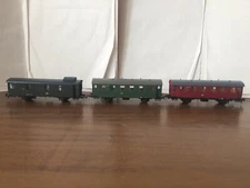 Piko HO made in Germany a rake of three passenger cars DB.