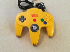 RARE Power Magazine Nintendo 64 Donkey Kong Banana Controller Very TIGHT Stick