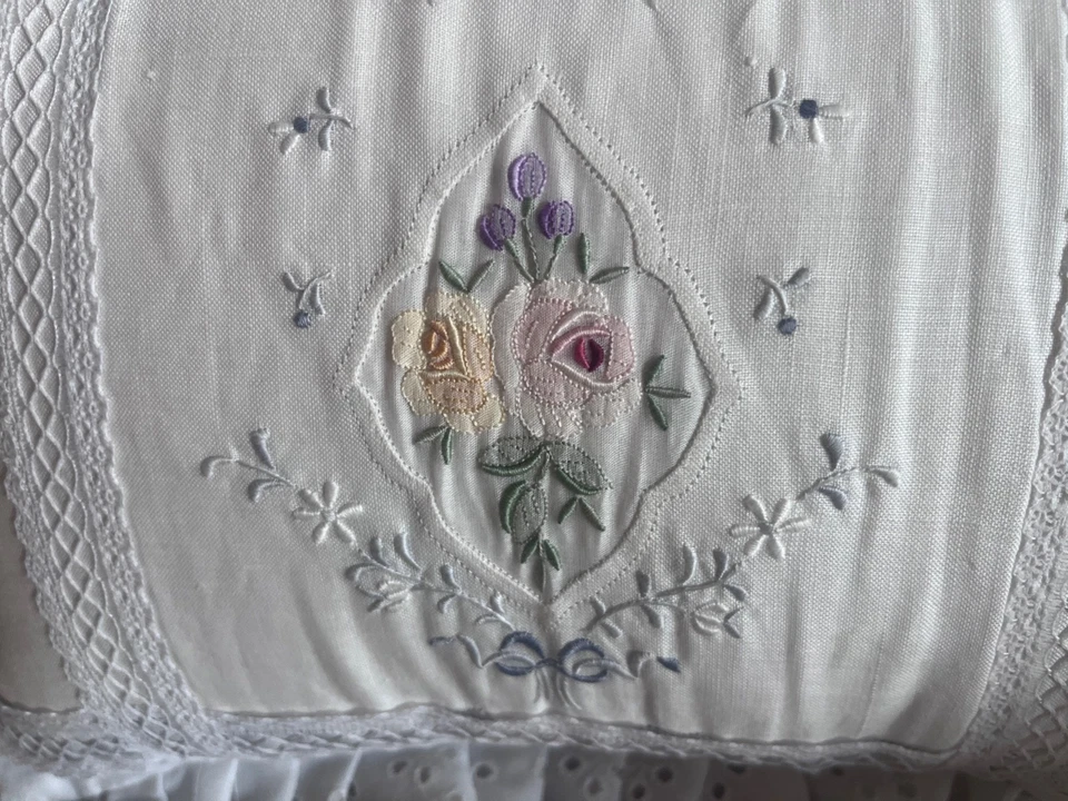 Vintage Embroidered Applique White w/ Bow Lace Pillow Sham 4" Ruffle Trim - Image 2 of 4