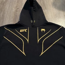 UFC Venum Hoodie Mens Size XL Black & Gold Fleece Snake Logo MMA No Drawstring