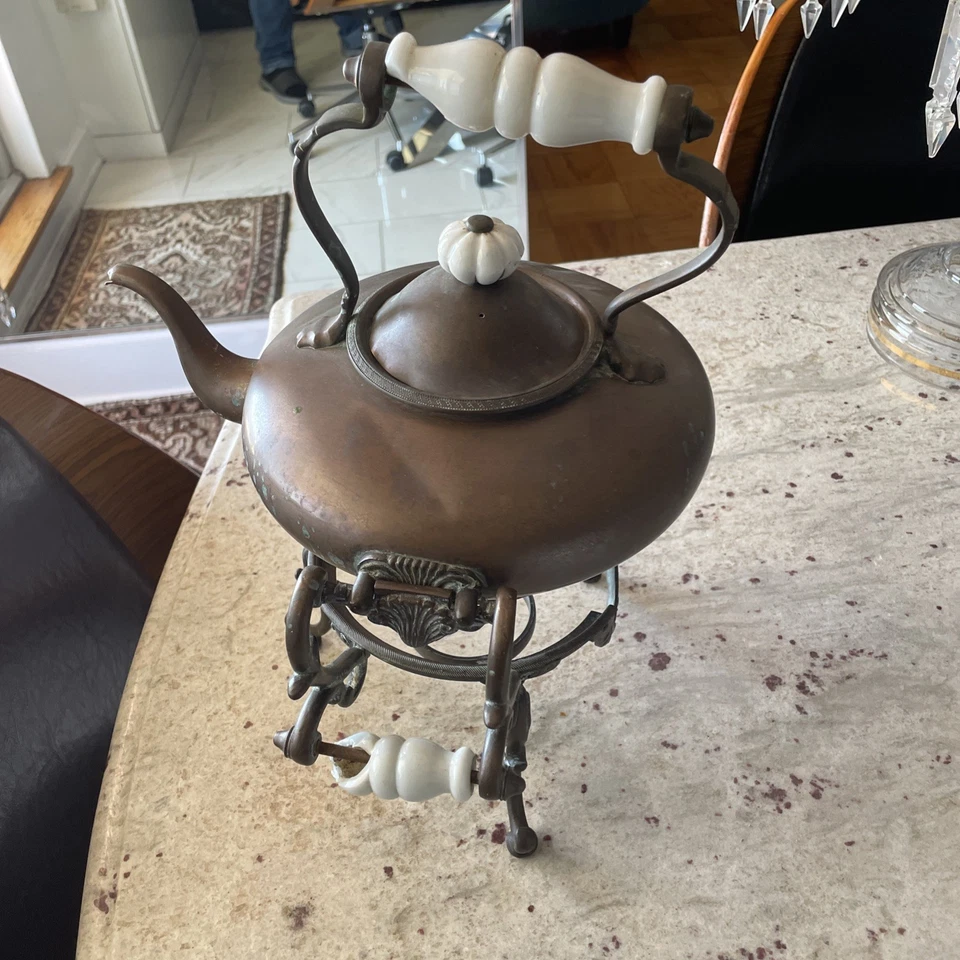 СТАРИННЫЙ МЕДНЫЙ ЛАТУННЫЙ ЧАЙНИК ЧАЙНИК НА ПОДСТАВКЕ - Изображение 3 из 4