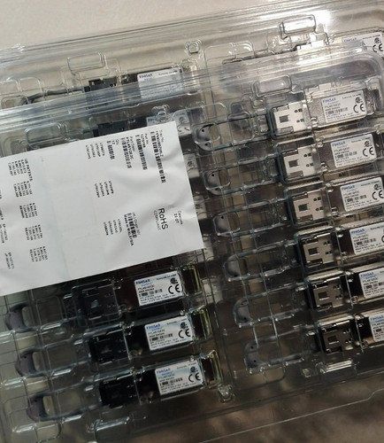 1pc Finisar FTL4S1QE2C GEN2 QSFP-40GE-SWDM4 LC 400M MMF - 第 3/5 張圖片