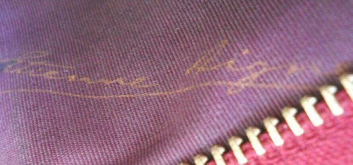 Etienne Aigner Vintage klassische dunkelrote Leder-Schulter-/Umhängetasche/Clutch-Tasche - Bild 12 von 12