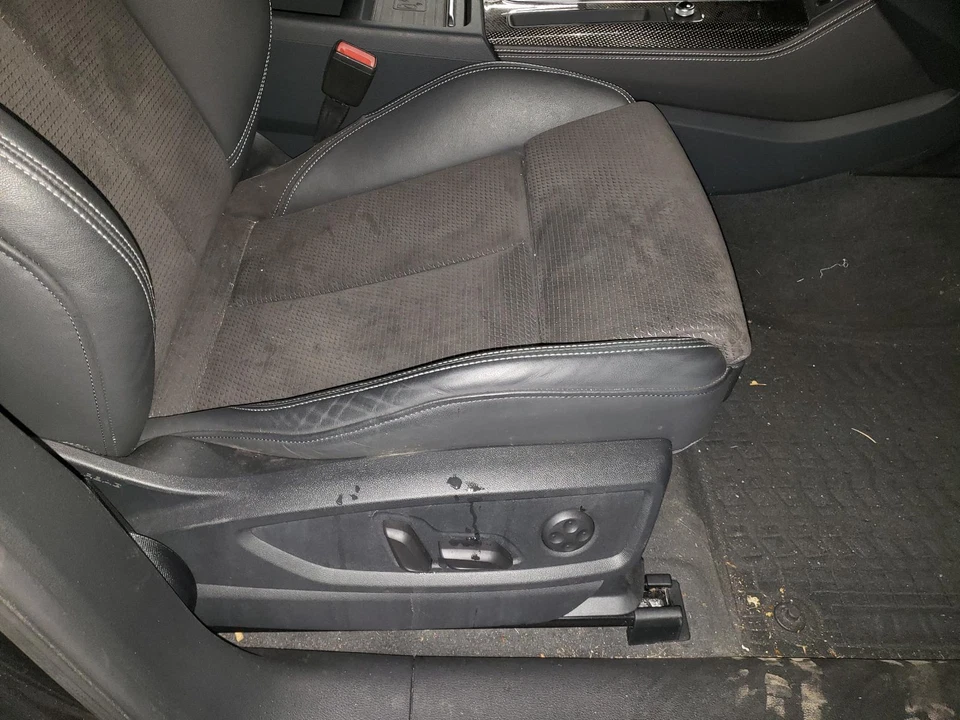 18 19 AUDI SQ5: asiento delantero derecho, cuero, deportivo, térmico, gamuza, negro Foto 3 de 4