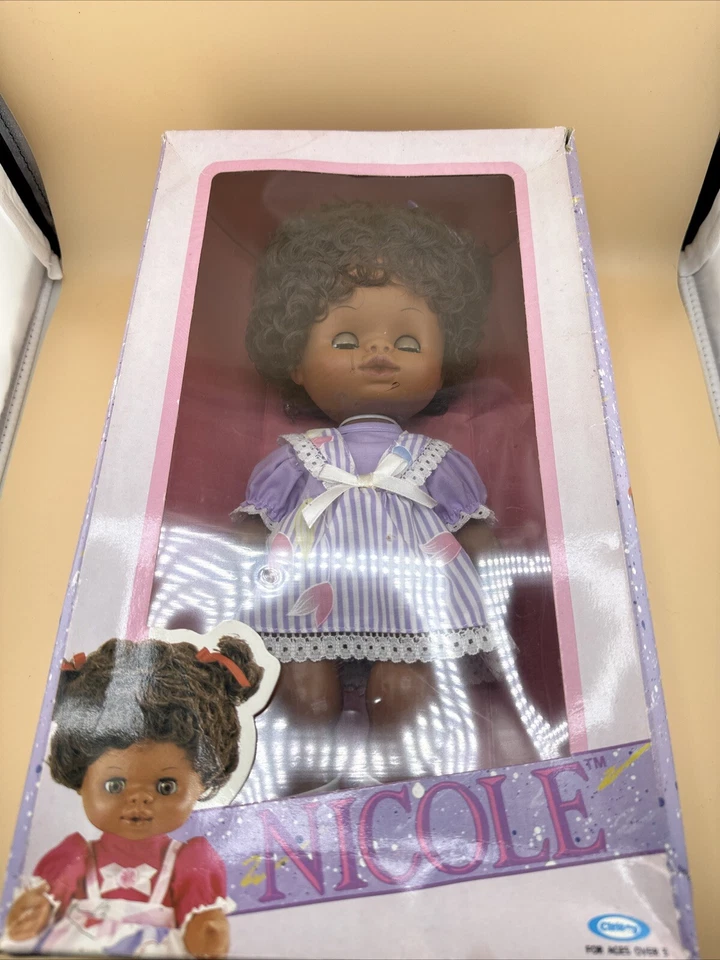 Muñeca de colección Cititoy Nichole afroamericana negra de 11 pulgadas nueva en caja 1988 Foto 2 de 4
