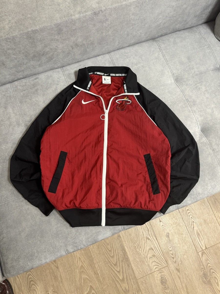 Nike nylon Miami Heat nylon jacket hoodie vintage NBA size M
