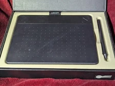 Wacom Black Small Intuos Art Pen and Touch Tablet CTH-490 (Used)
