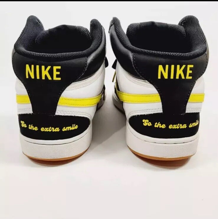 Size 10 Nike Court Vision Mid - Nearly New, Minimal Wear image 2