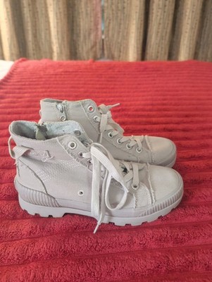 Blowfish Shoes Womens 7.5 Malibu High Top Sneakers Lace Up Black Zip Trim Casual
