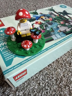 LEGO 40782 Tropical Rainforest Diorama Limited Edition NEW With Mushroom Sprite