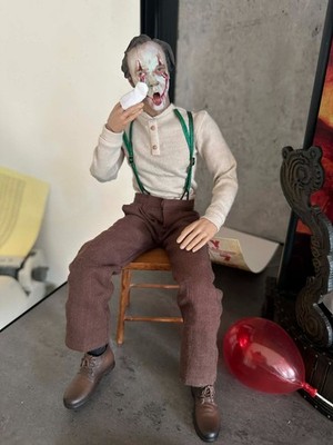 1:6 Figur, PENNYWISE, BOB GREY, Custom, Tinela. YH HA,