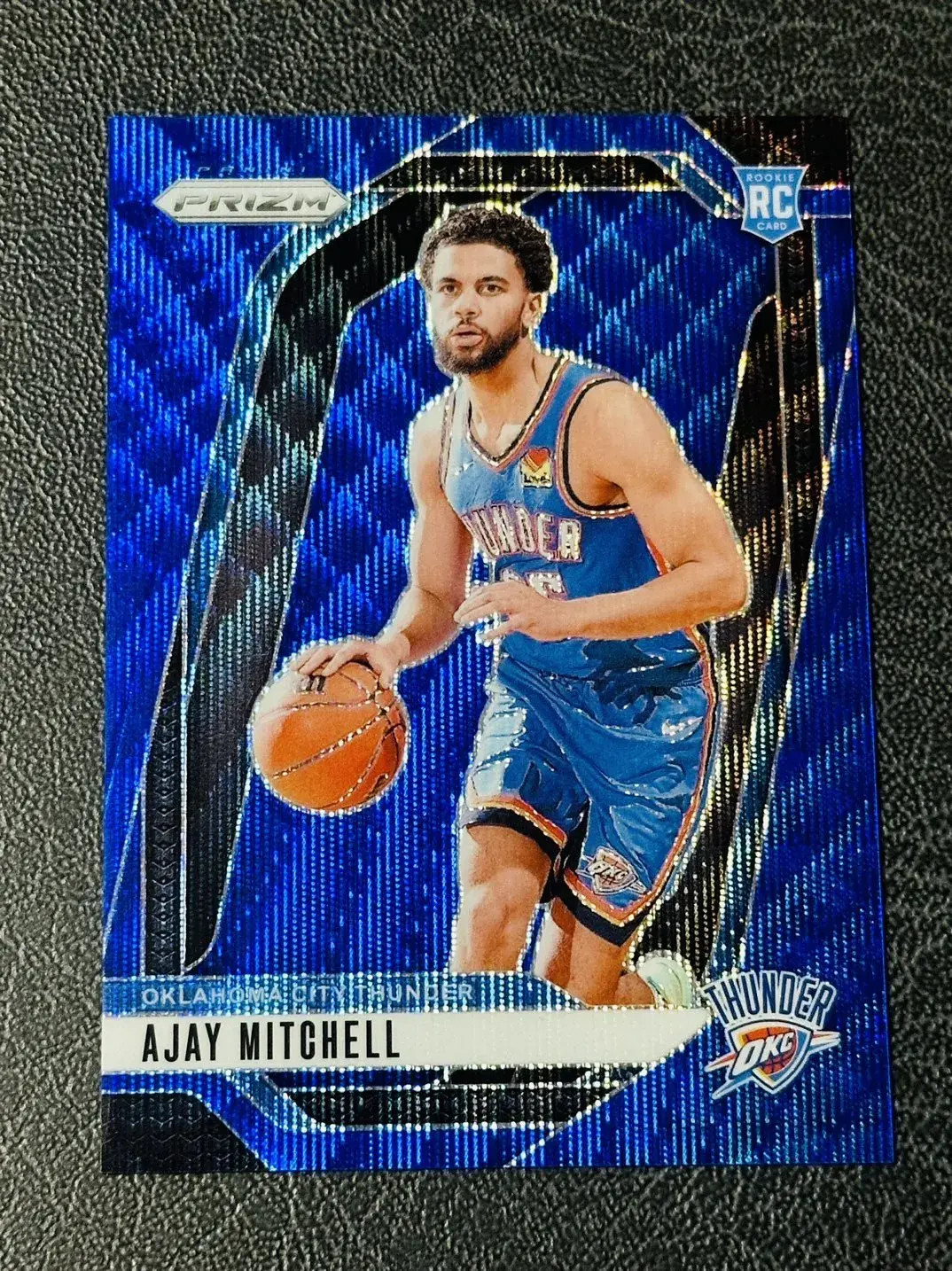 Ajay Mitchell 2024-25 Panini Prizm /125 Blue Wave RC Thunder #226 Dus1