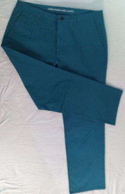 TRUE CLASSIC 'LOOK GOOD FEEL GOOD' MEN'S CHINO PANTS STRAIGHT 38X30. A146