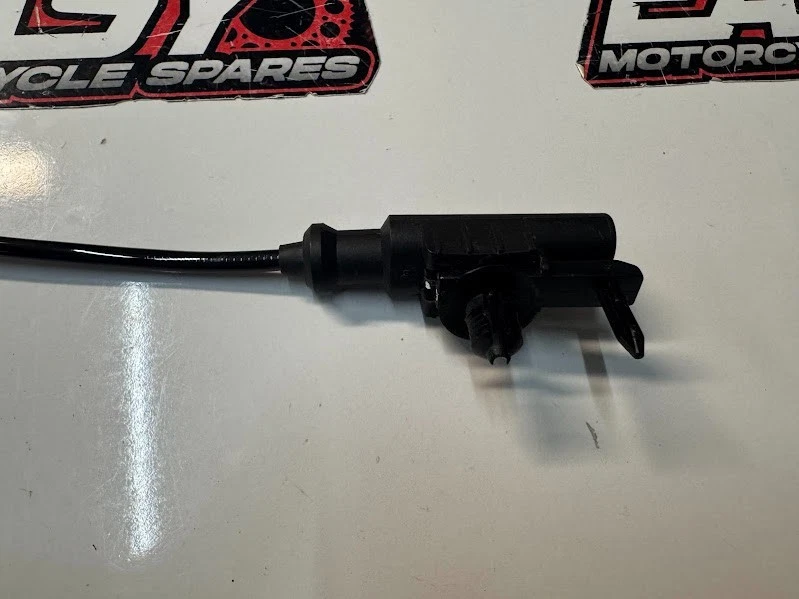 Kawasaki Vulcan S 650 2022-2025 ABS Rear Speed Sensor OEM Genuine 21176-0954 - Image 2 of 4