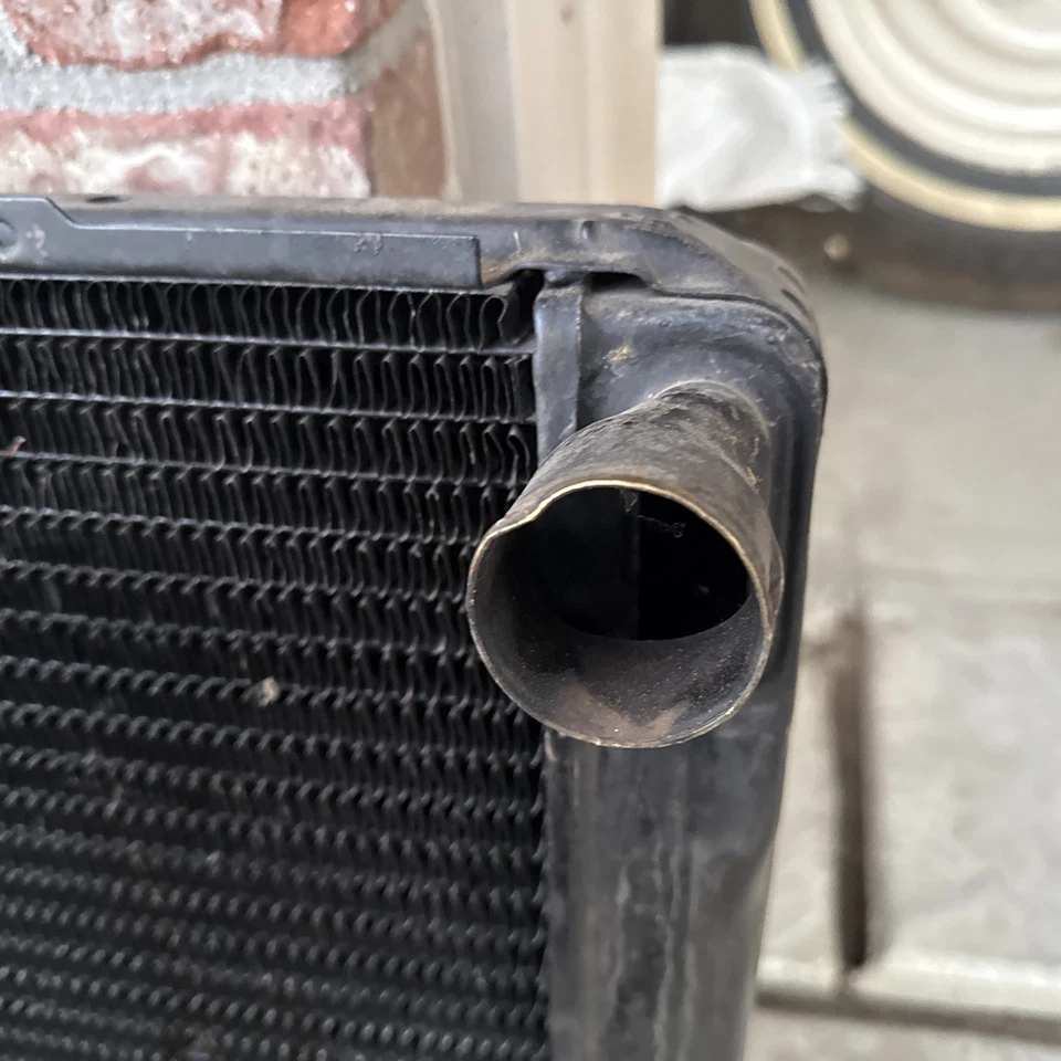 Radiador Lincoln Continental 1964-1965 OEM ORIGINAL C4VE-8005A MC-H3 transmisión Foto 3 de 4