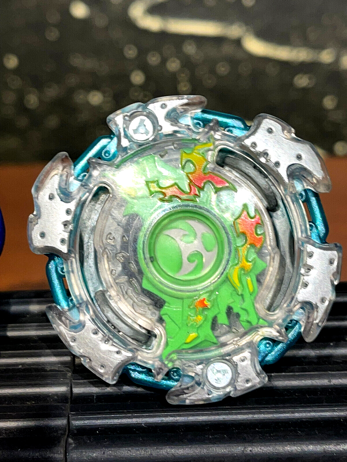 Original HASBRO Beyblade Burst - VALTRYEK V2 BOOST VARIABLE B-9487 -  EXCELLENT!!