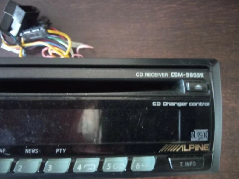 Autoradio Alpine CDM-9803 car CD receiver in-dash unit Full-DIN - Immagine 3 di 4