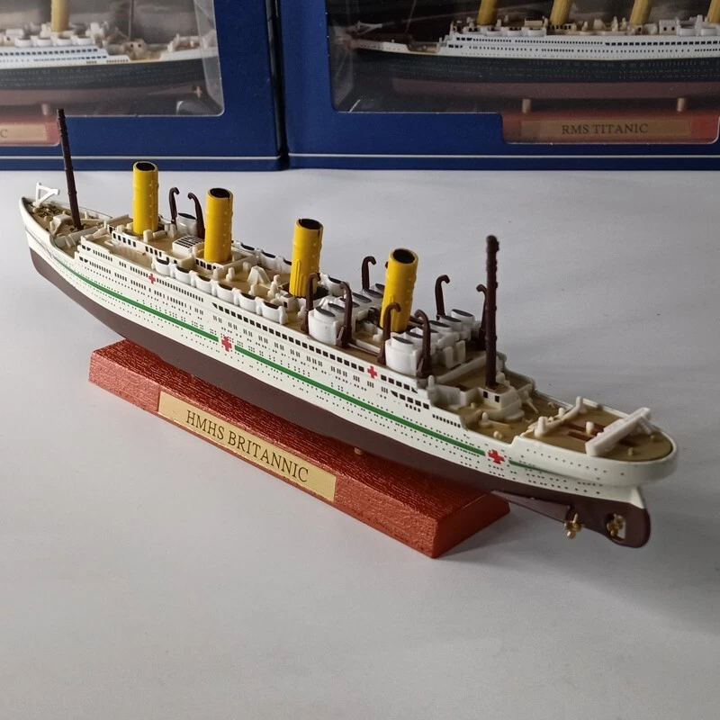 1:1250 Scale Alloy Diecast HMHS BRITANNIC Cruise Ship Model Steamboat Collection - Image 4 of 4