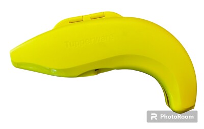 Tupperware #6167A-2 Banana Keeper Forget-Me-Not Fruit Storage Lunch Container