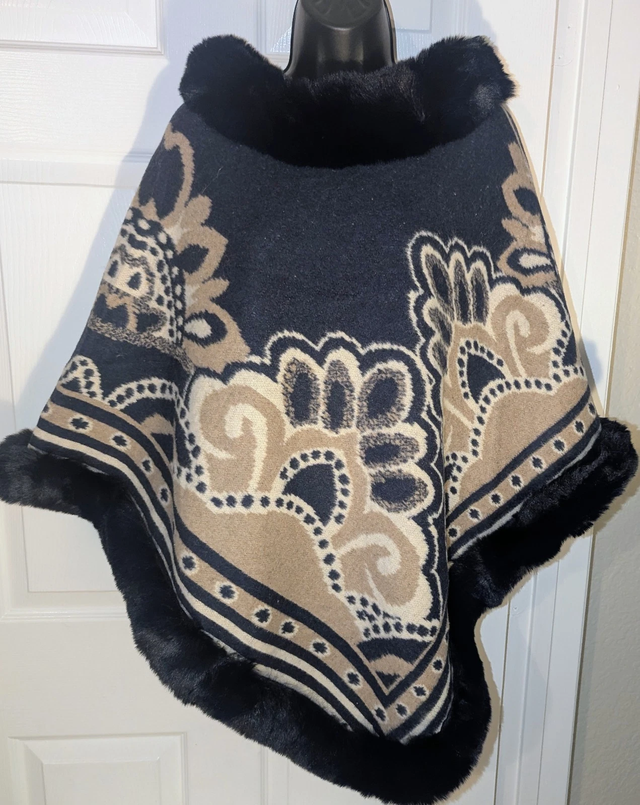 AZ Faux Fur Trim Cape Poncho Shawl Women’s Navy Tan Elegant One Size
