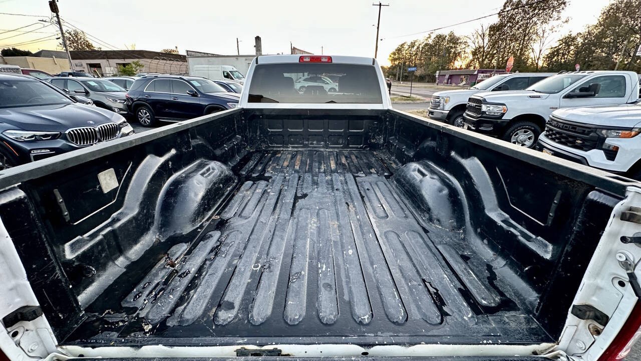 2022 Ram 2500 Tradesman 4x4 4dr Crew Cab 8 ft. LB Pickup thumbnail 19