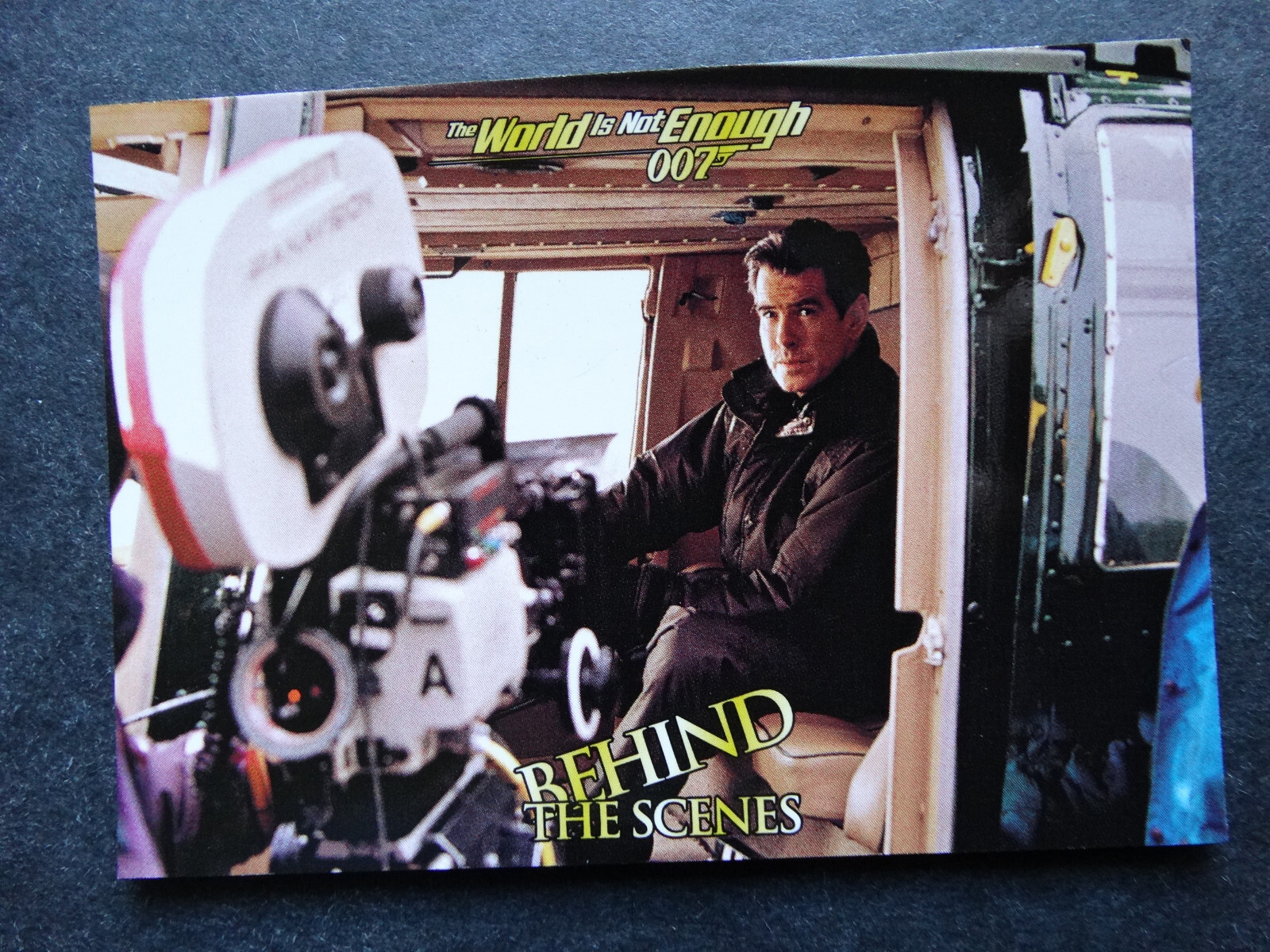 1999 Inkworks James Bond World Is Not Enough Card Complete Your Set U Pick 1-90 - Picture 94 of 118