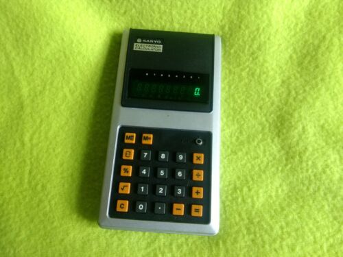 Vintage Calculator SANYO CX-8192 GREEN LCD Display Retro Rare Collectable - Picture 1 of 7
