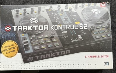 Native Instruments Traktor Kontrol S2 2-Channel DJ Controller USB RCA Black