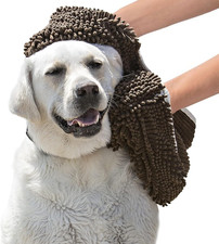 Soggy Doggy Super Shammy Absorbent Dog Towel, Chocolate, 31X14 Hand-Pocket Des