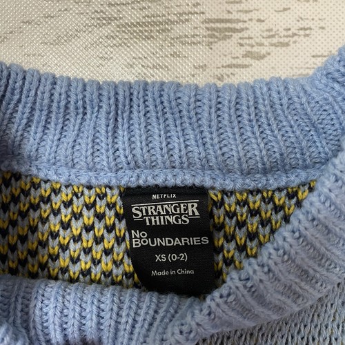 NWT Stranger Things XS 0-2 Season 5 Erica Scottie Dog Sweater Blue No Boundaries - Afbeelding 4 van 9