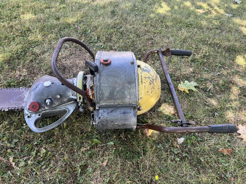 Sierra de cadena de motosierra vintage Mercury Disston Kiekhaefer DA 211 2 hombres barra de 45" RARA Foto 4 de 4