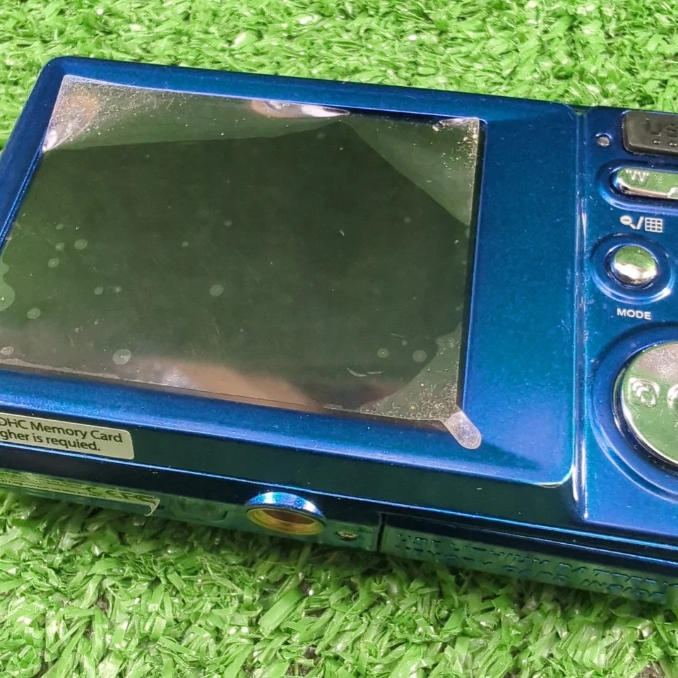 Polaroid Ix828 Digital Camera Blue Camera Boxed Untested - Image 4 of 4