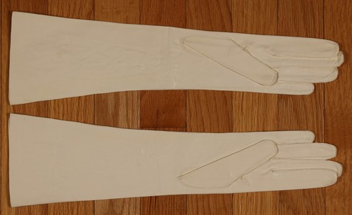 Sexy White Italian Kidskin Leather Opera Gloves Bridal Wedding NWOT - Picture 3 of 7