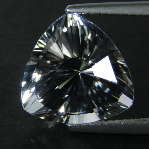 9.43Cts Stunning Natural White Topaz 12.6mm Trillion Cut Collection Ref VDO - Picture 3 of 4