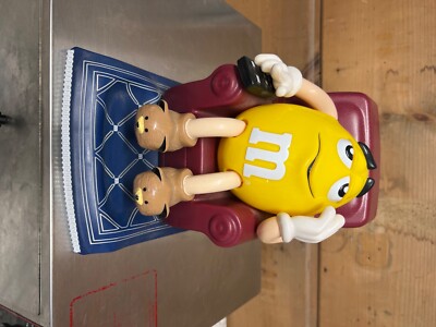 Vintage M&M Maroon Recliner Candy Dispenser Yellow Lay Z Boy Rare June 1999