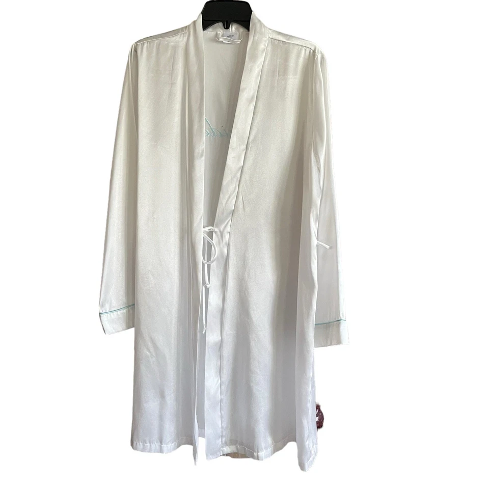 Apt 9 Mujer Blanco Satén Bata de Novia Azul Claro Borde Novia Corbata Cinturón Grande Foto 2 de 4