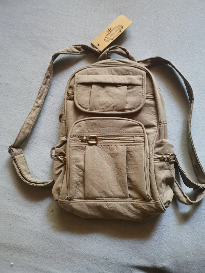 kleiner Damen-Rucksack Citybag, Tasche mit vielen Fächern von Gabaara