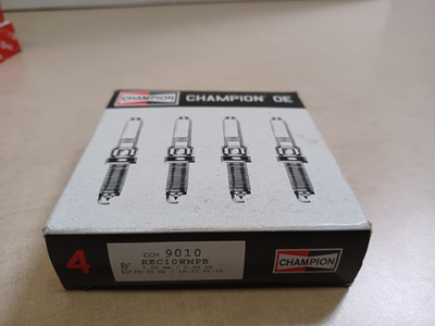 #ad Lot of 4 Champion Spark Plug 9010 REC10WMPB $19.99