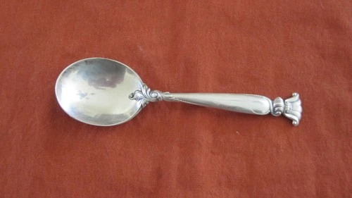 WALLACE ROMANCE OF THE SEA STERLING SILVER CREAM SOUP SPOON NO MONOGRAM