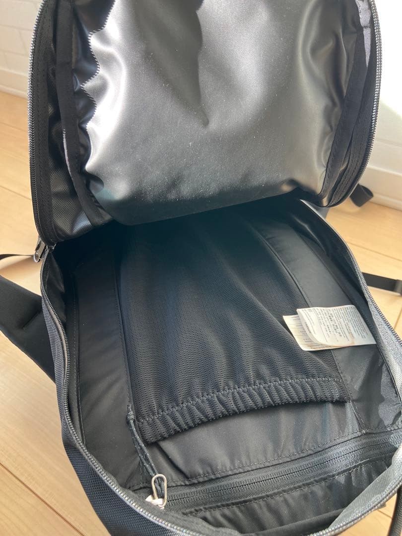 ARC'TERYX Arro 22 Backpack Green Men's Bag Excellent Condition thumbnail 5