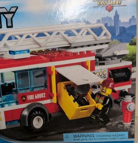 Brand New Sealed LEGO City 60002 Fire Truck Complete Set Retired