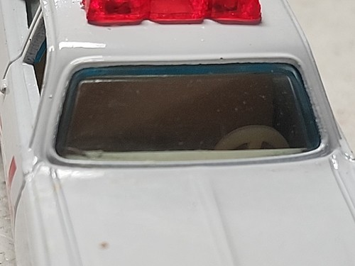 Vintage White Dodge Monaco 1:64 Made in China - Picture 12 of 23