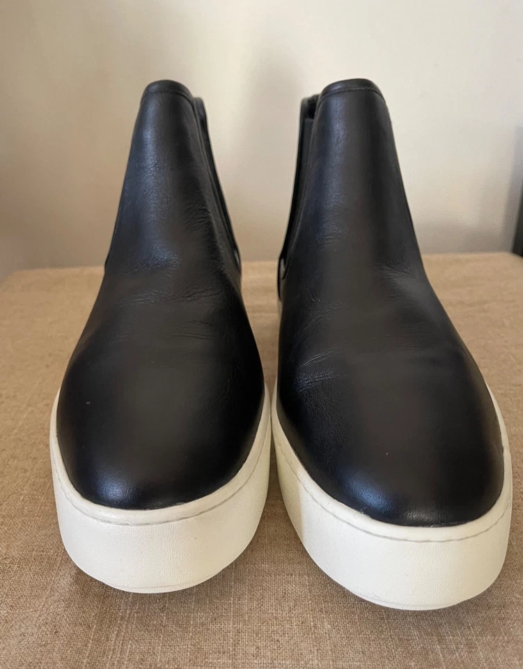 Tênis Vince Warren de couro preto bota de tornozelo resistente à água 10M EU40 - Imagem 2 de 4