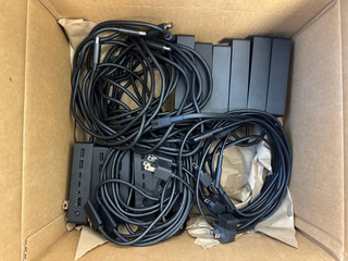 6 Microsoft Surface Dock 2 (modello 1917)