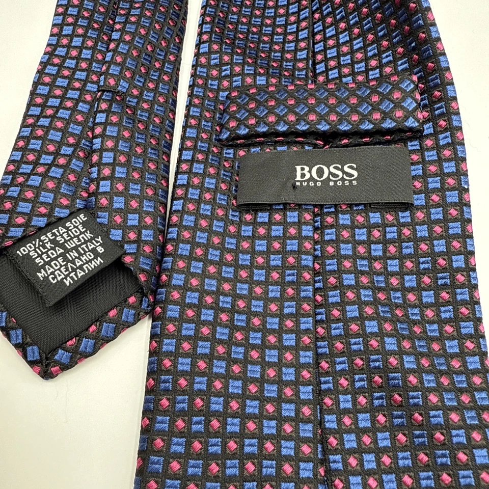 Corbata de seda para hombre Boss Hugo azul/negro/rosa diseño geométrico hecha en Italia 58/3 Foto 2 de 3