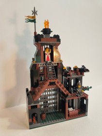 LEGO Kingdoms: Prison Tower Rescue (7947) 100% Complete. Minifigs and Manuals.