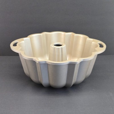 Nordic Ware Original Bundt Pan Cast Aluminum 10-15 Cup Cake Mold USA