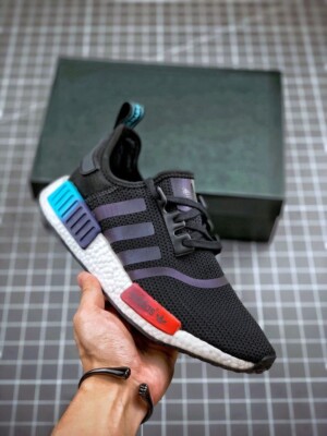 adidas NMD R1 Running Sneakers Gradient Black FW4365 Size 9.5 RARE